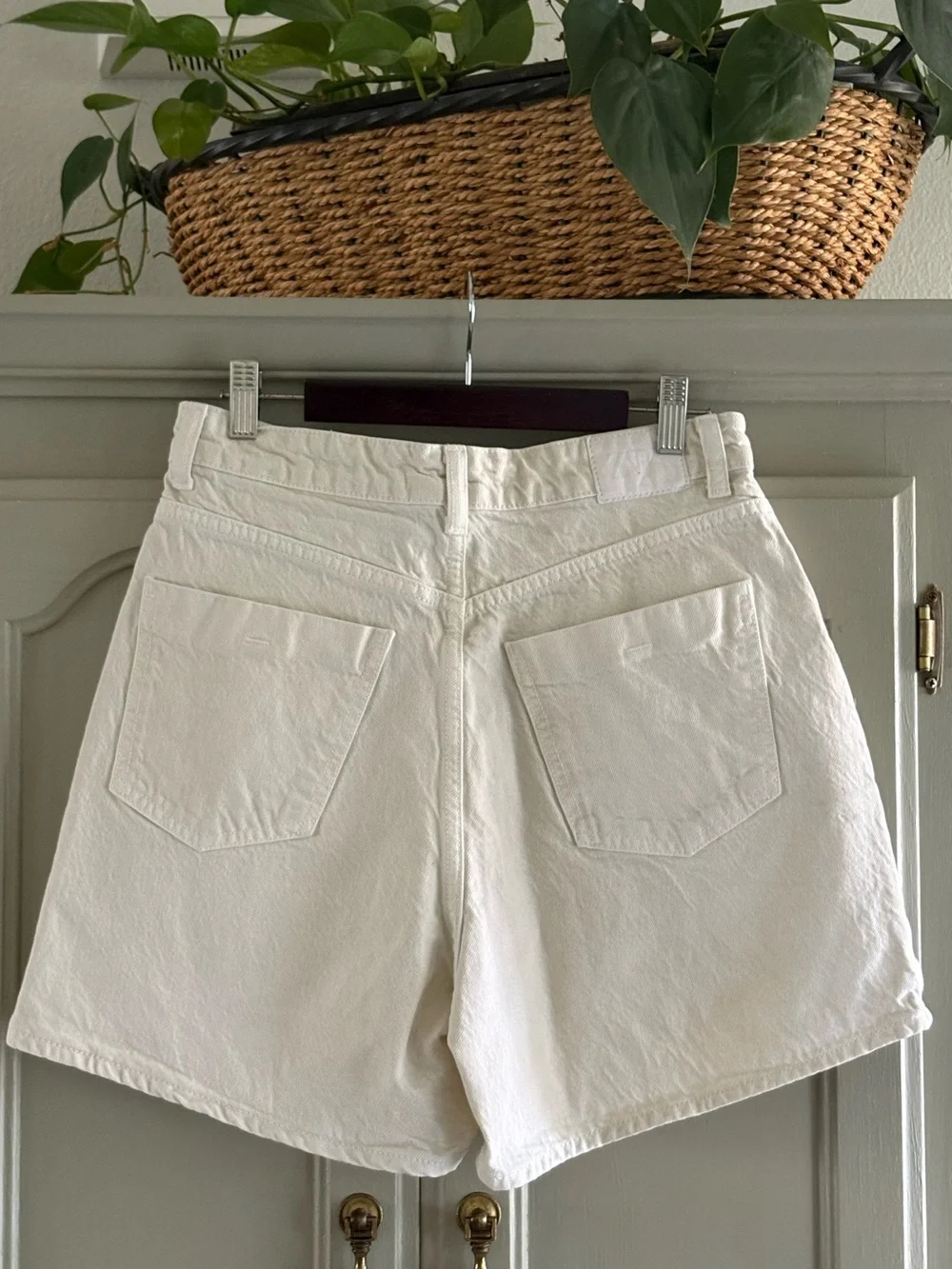 ZARA High Rise 100% Cotton Denim Jean Short | 5 Pocket Styling | Cream | Size 8